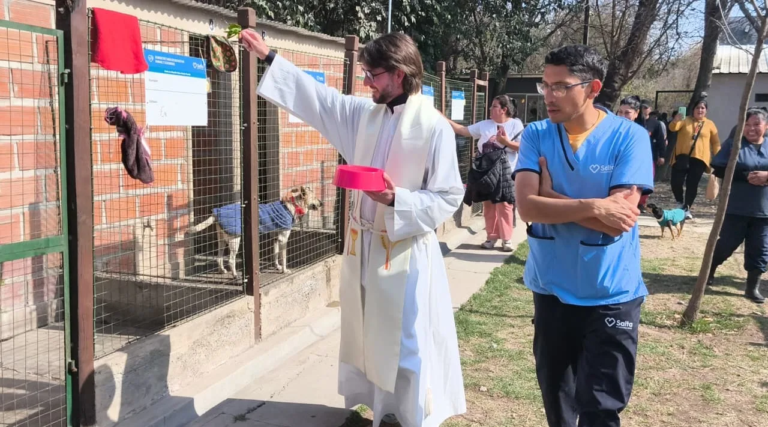 Celebración de San Roque en el Centro de Adopciones